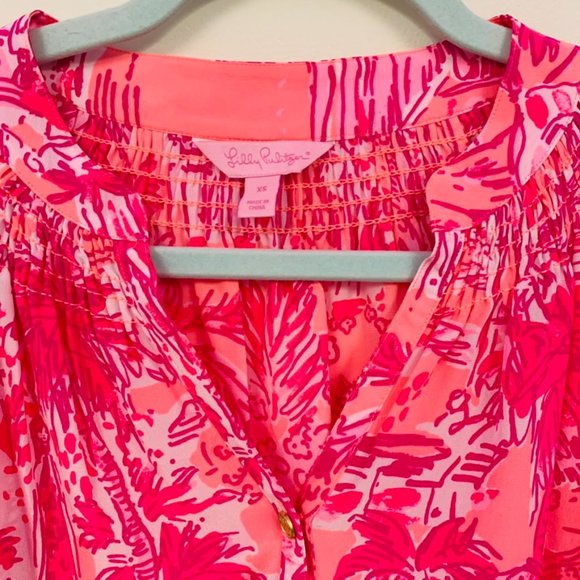 Lilly Pulitzer Elsa Silk Top in Beach Street Whales Print - Picture 2 of 3